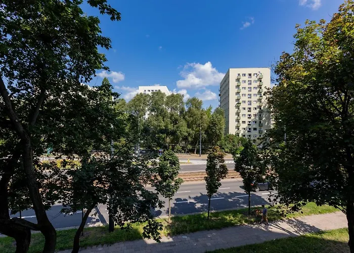 Apartment Avenue Solidarnosci On Wola By Noclegi Renters