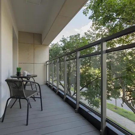 Apartment Avenue Solidarnosci On Wola By Noclegi Renters Warszawa Eksteriør bilde